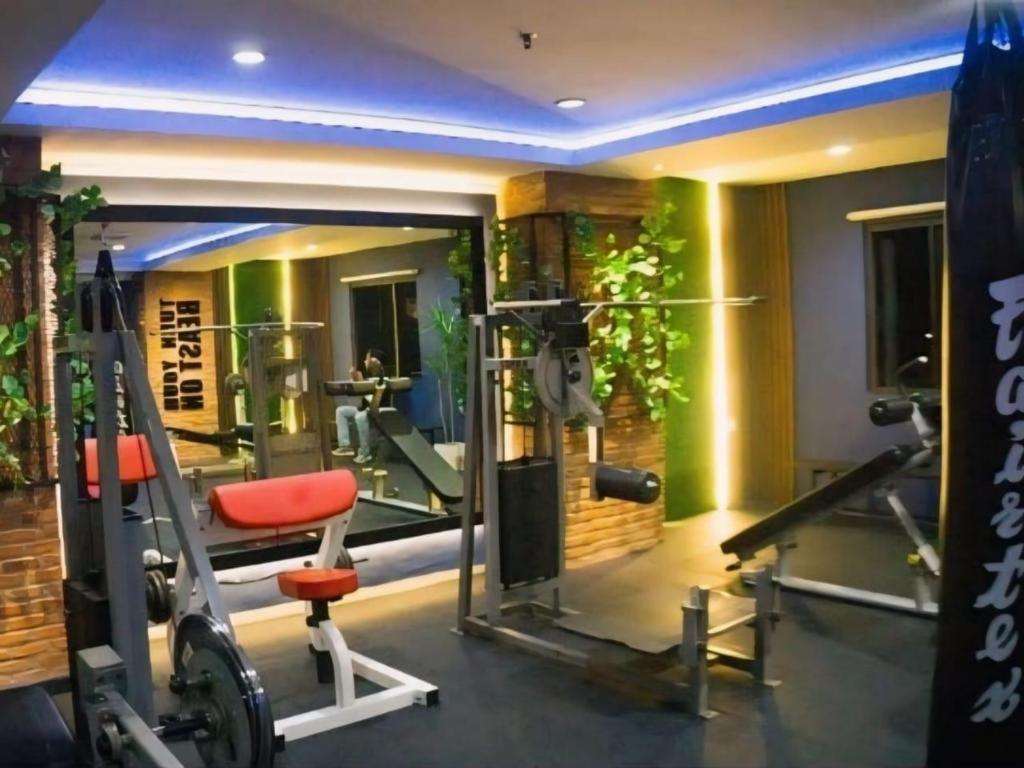 89 Hotel Batam Нагоя Екстериор снимка