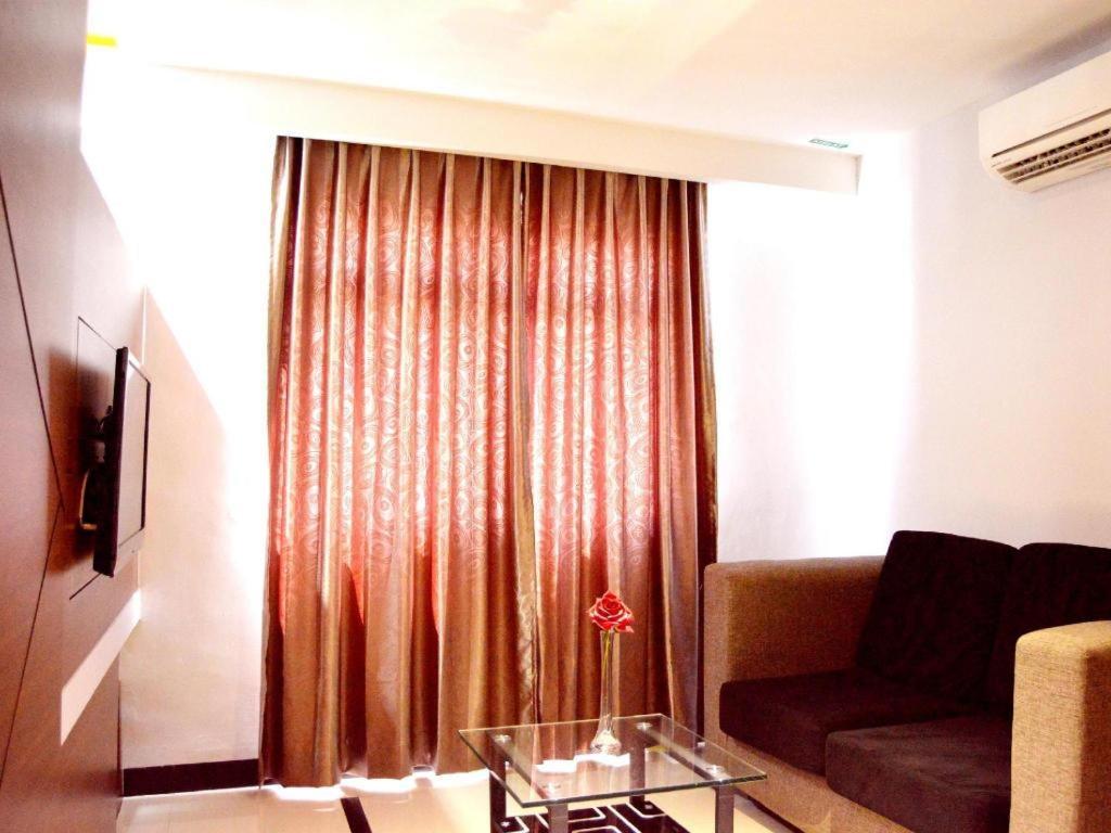 89 Hotel Batam Нагоя Екстериор снимка