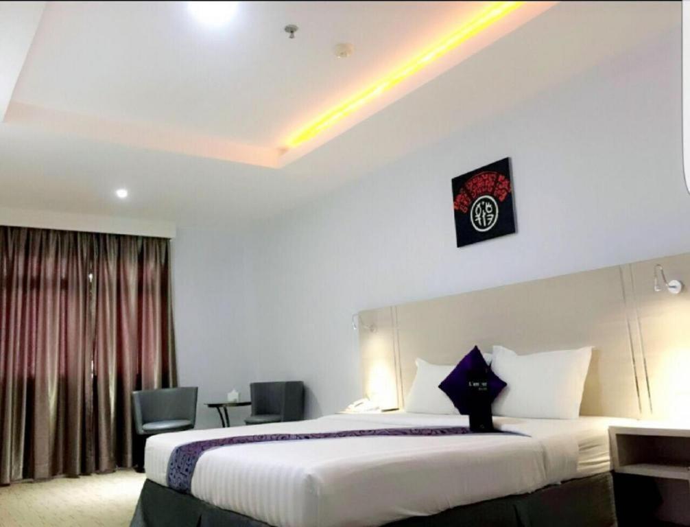 89 Hotel Batam Нагоя Екстериор снимка
