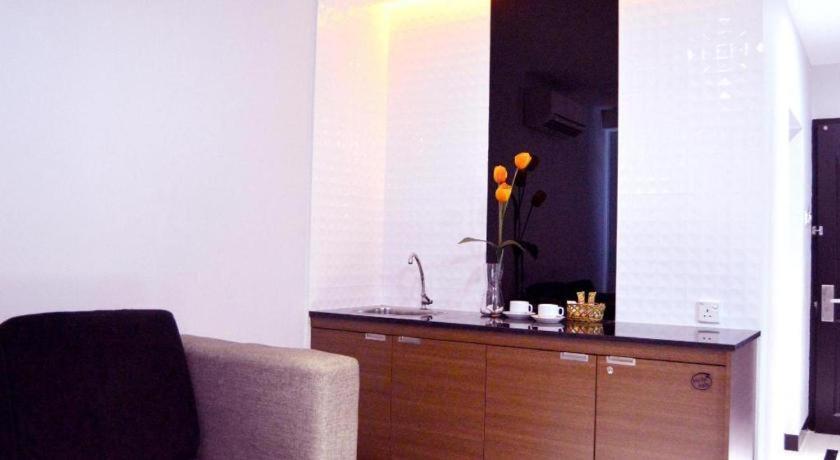 89 Hotel Batam Нагоя Екстериор снимка