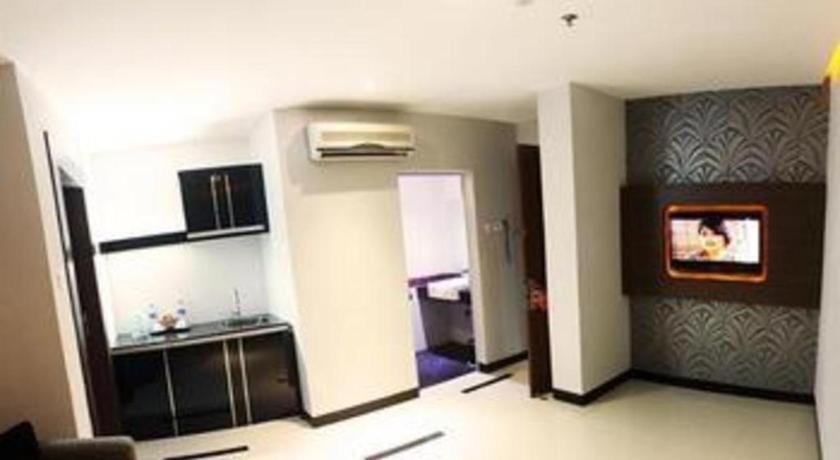 89 Hotel Batam Нагоя Екстериор снимка